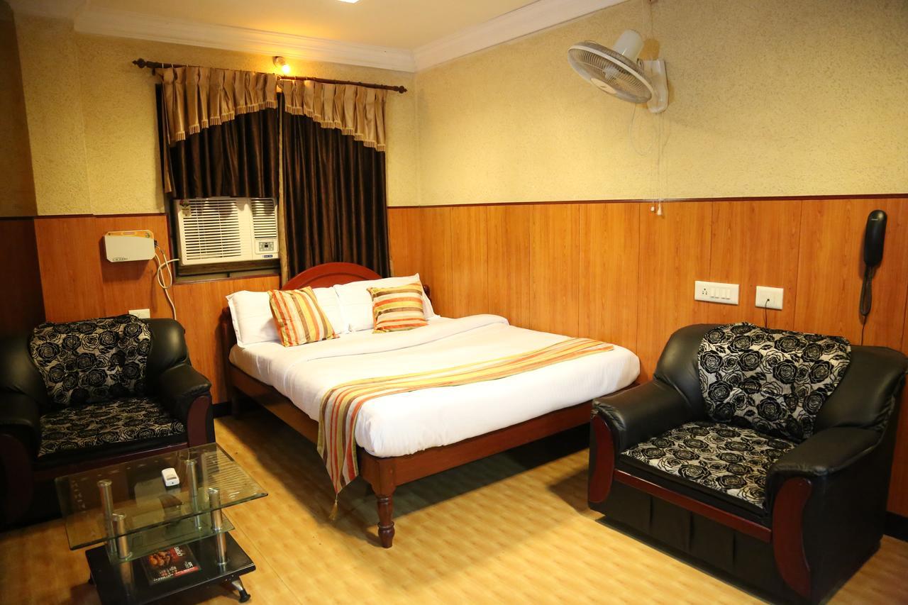 Rmc Travellers Inn Madras Buitenkant foto